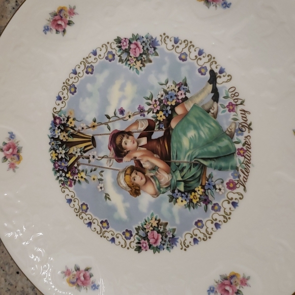 Vintage Plate - Picture 3 of 5
